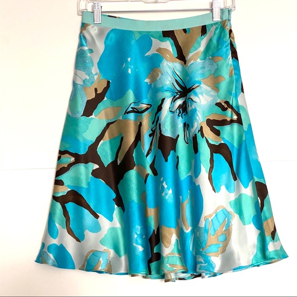 Banana Republic Dresses & Skirts - Banana Republic 100% silk A- line size Petite 0P